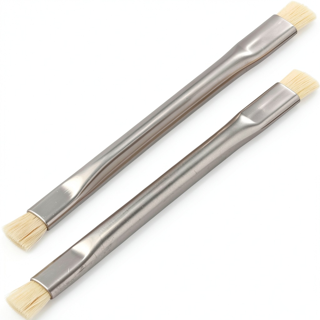 SUNGOOYUE antistatic lab brushes being used to clean electronic circuit board components